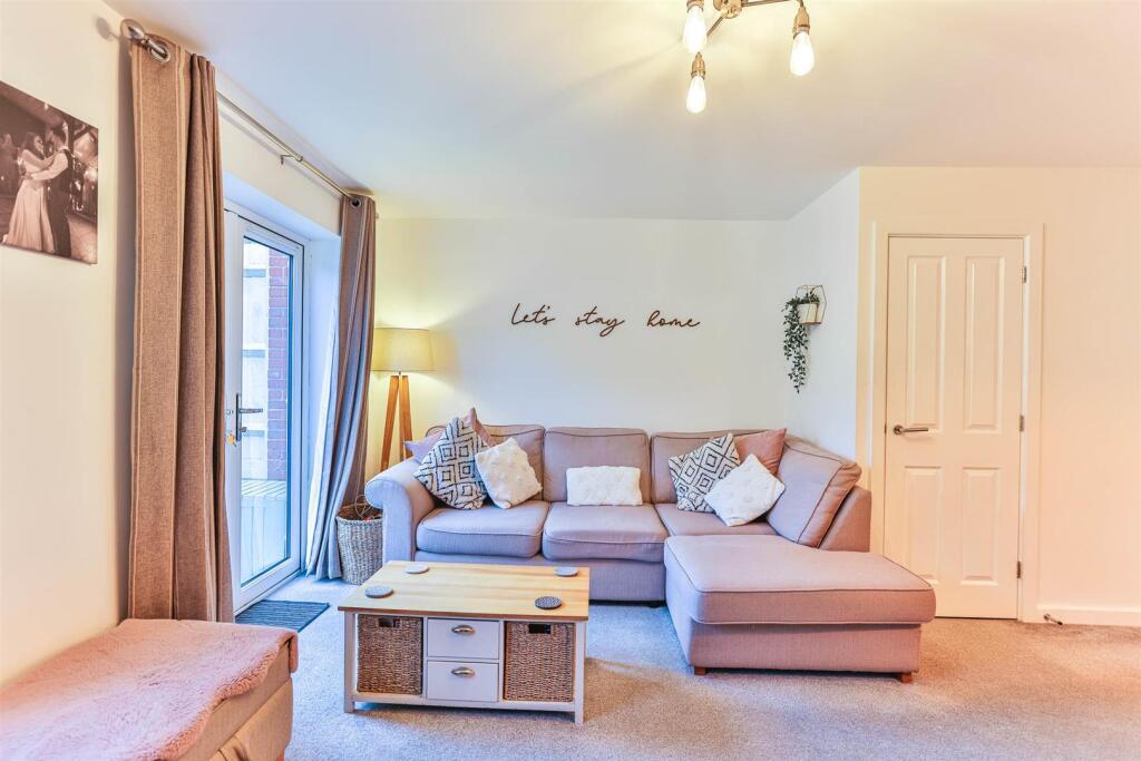 House in Northampton - View 5