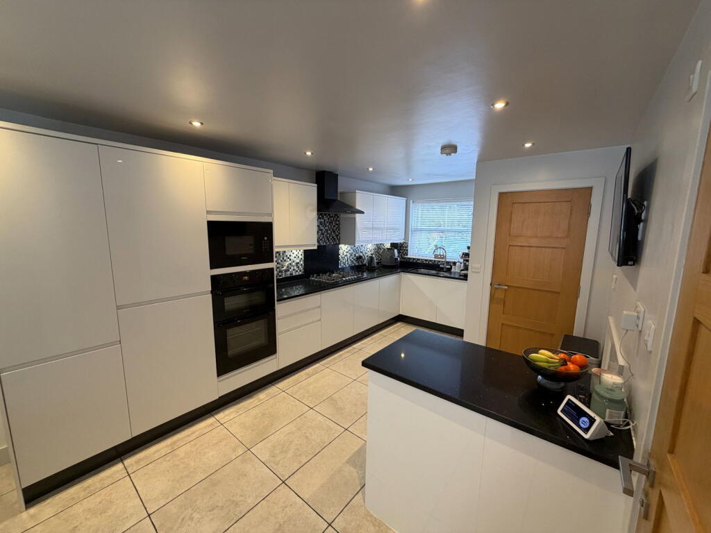 House in Sheffield - View 4