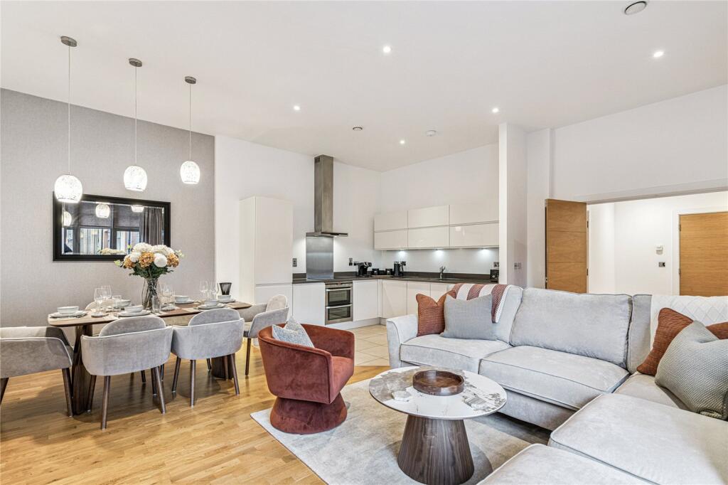 Main image of property: Station Road, Henley-on-Thames, Oxfordshire, RG9