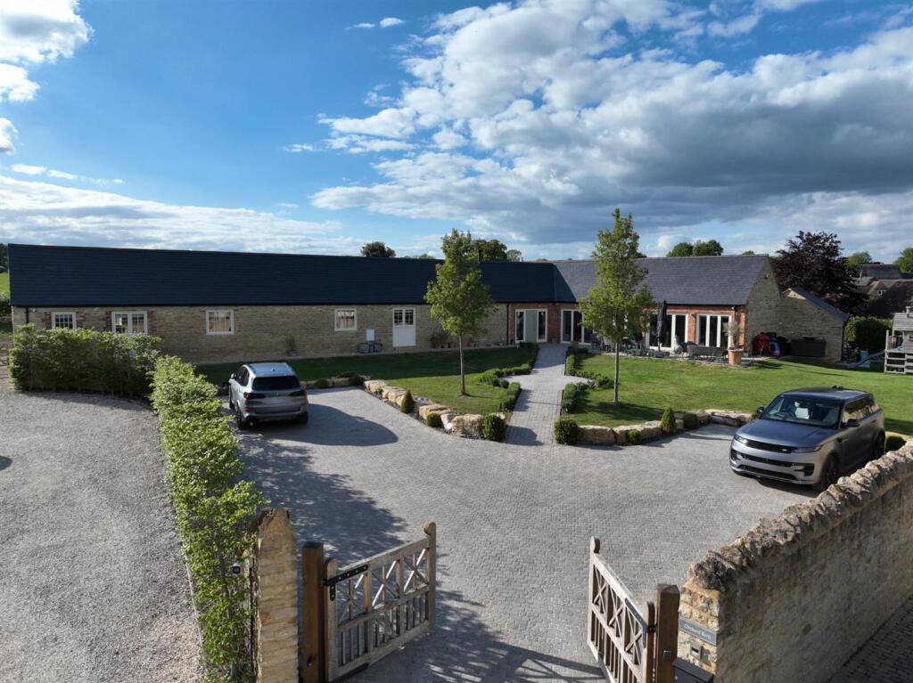 Main image of property: Stoke Goldington Road, Ravenstone, Olney
