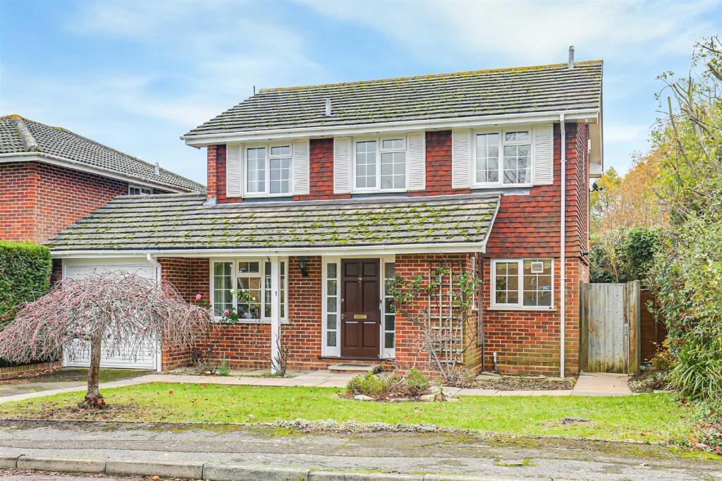 Main image of property: Bromford Close, Hurst Green, Oxted