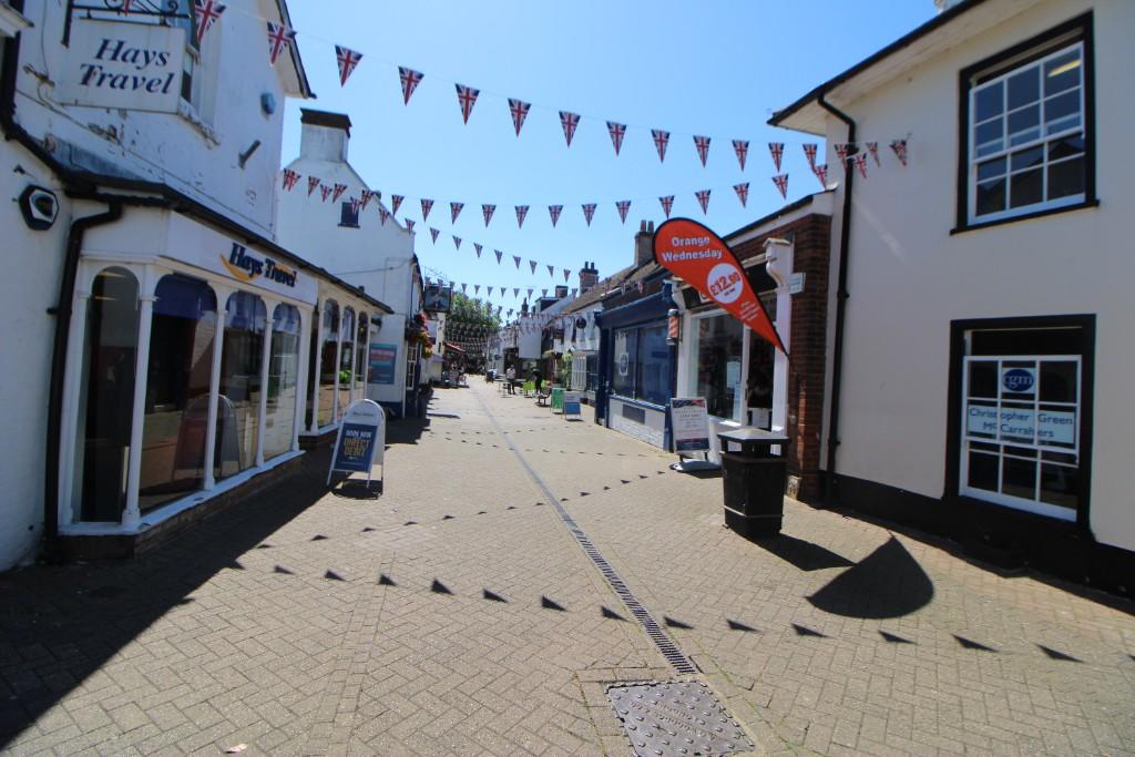 Main image of property: High Street, SO45