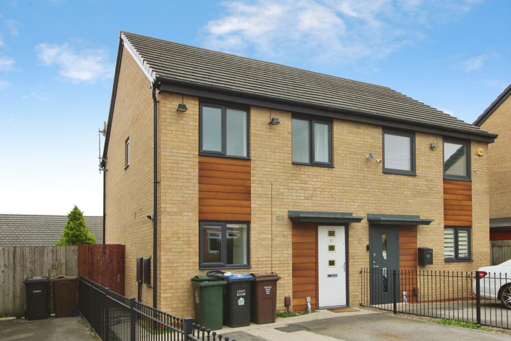 Main image of property: Roundwood Avenue, BRADFORD, West Yorkshire, BD10