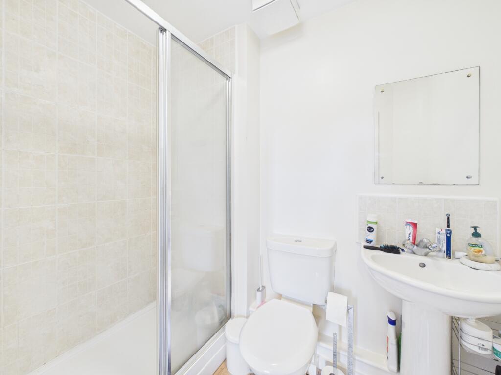 Apartment in Derby - View 5