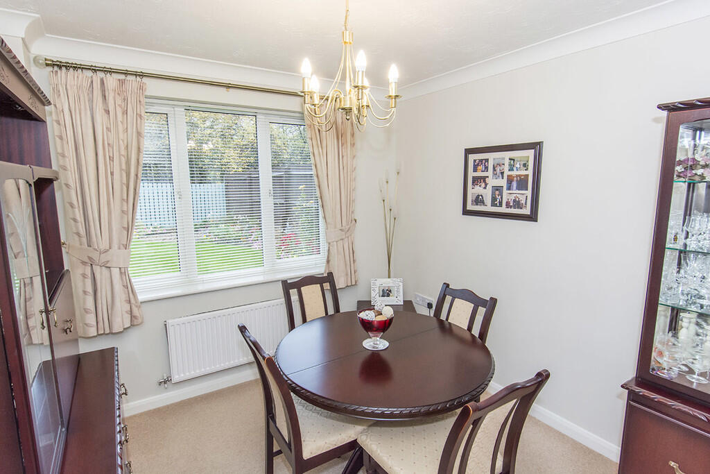 Summers Way, Market Harborough photo 3