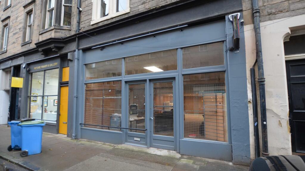 13-Lochrin-Place-Edinburgh-Class-3-Restaurant-02JP