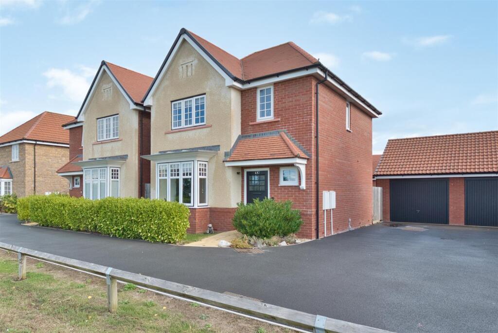 Main image of property: Moorhen Road, Yatton - SPECTACULAR VIEWS