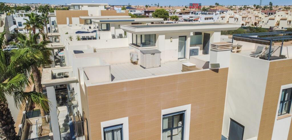Main image of property: Valencia, Alicante, La Zenia