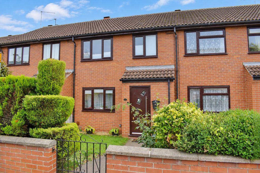 3-bed terraced on Lovers Lane, Newark, £170,000