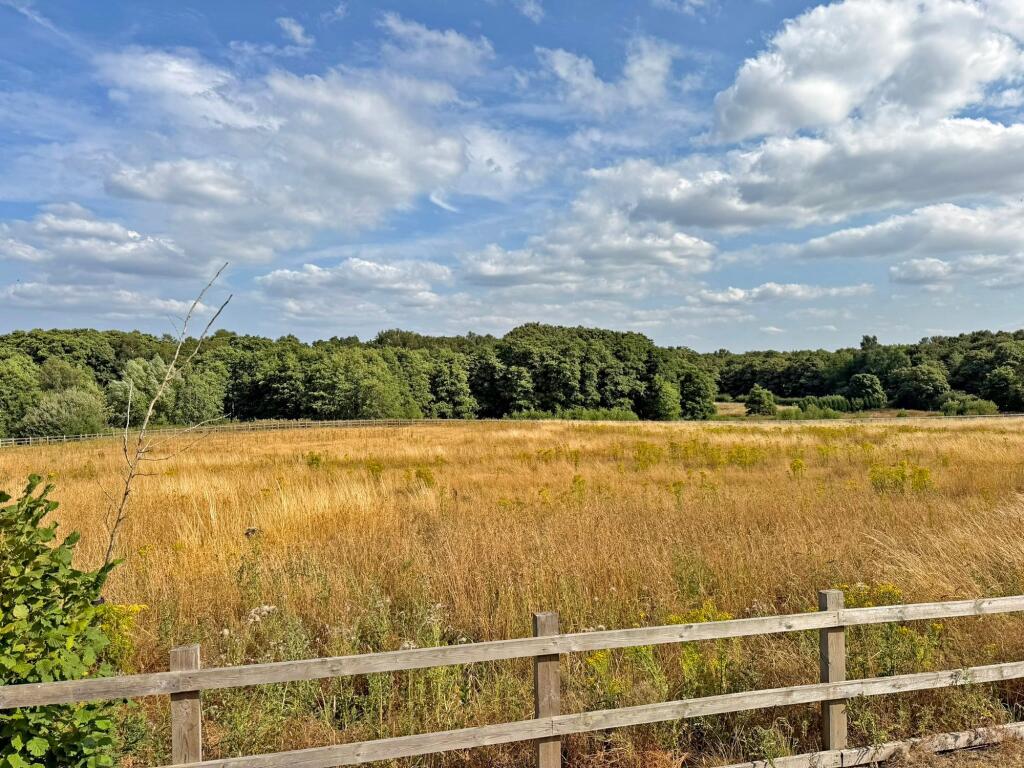 Foxglove Way, Himley, DY3 photo 2