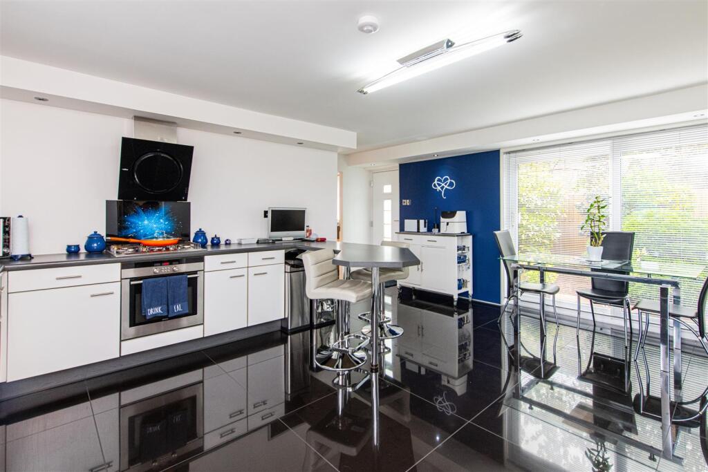 Blenheim Walk, Corby - View 4