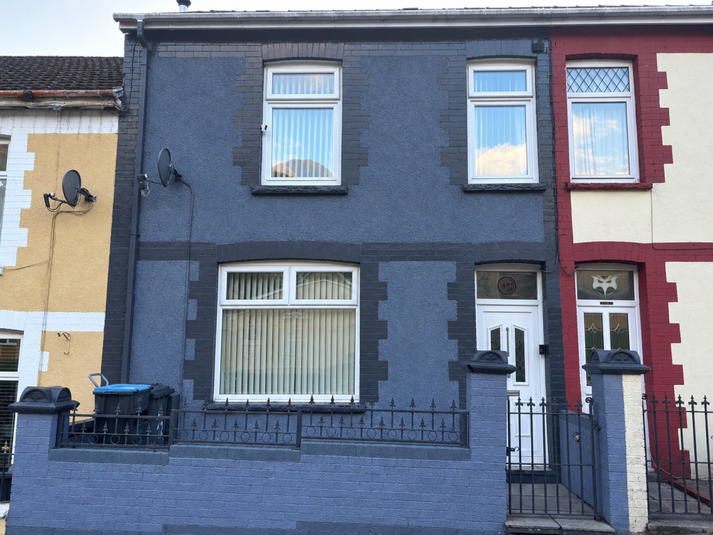 3-bed terraced on Crosscombe Terrace, Cwm, NP23, £169,995