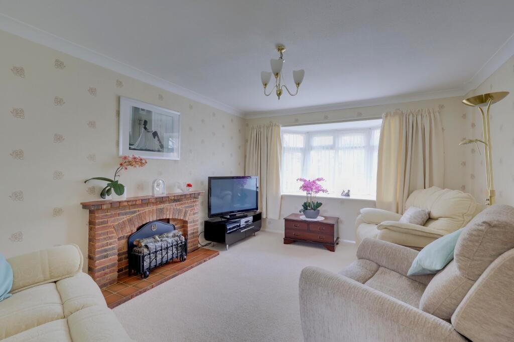 Paddock End, Denmead photo 2