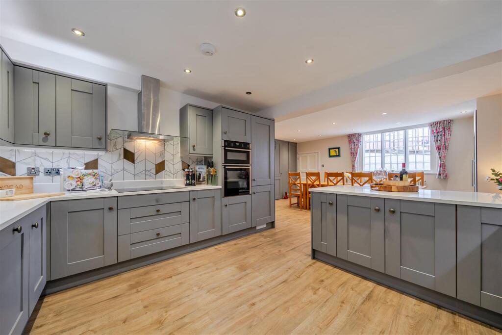 House in Shrewsbury - View 3