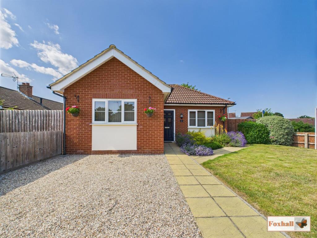 2-bed bungalow on Mackenzie Drive, Kesgrave, Ipswich, £260,000