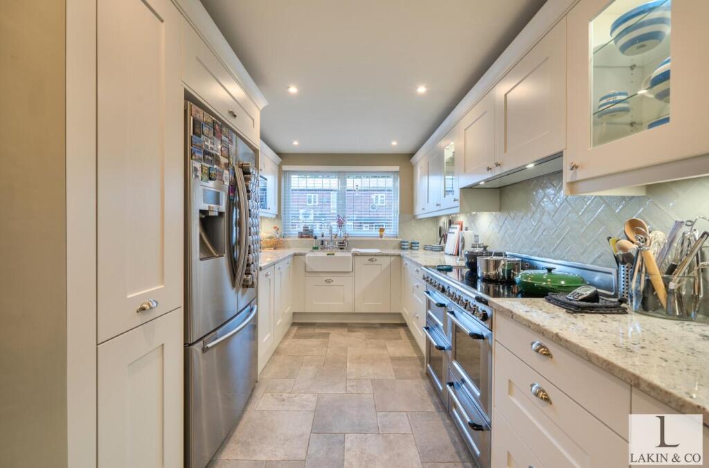 Braybourne Close, Uxbridge, UB8 photo 3