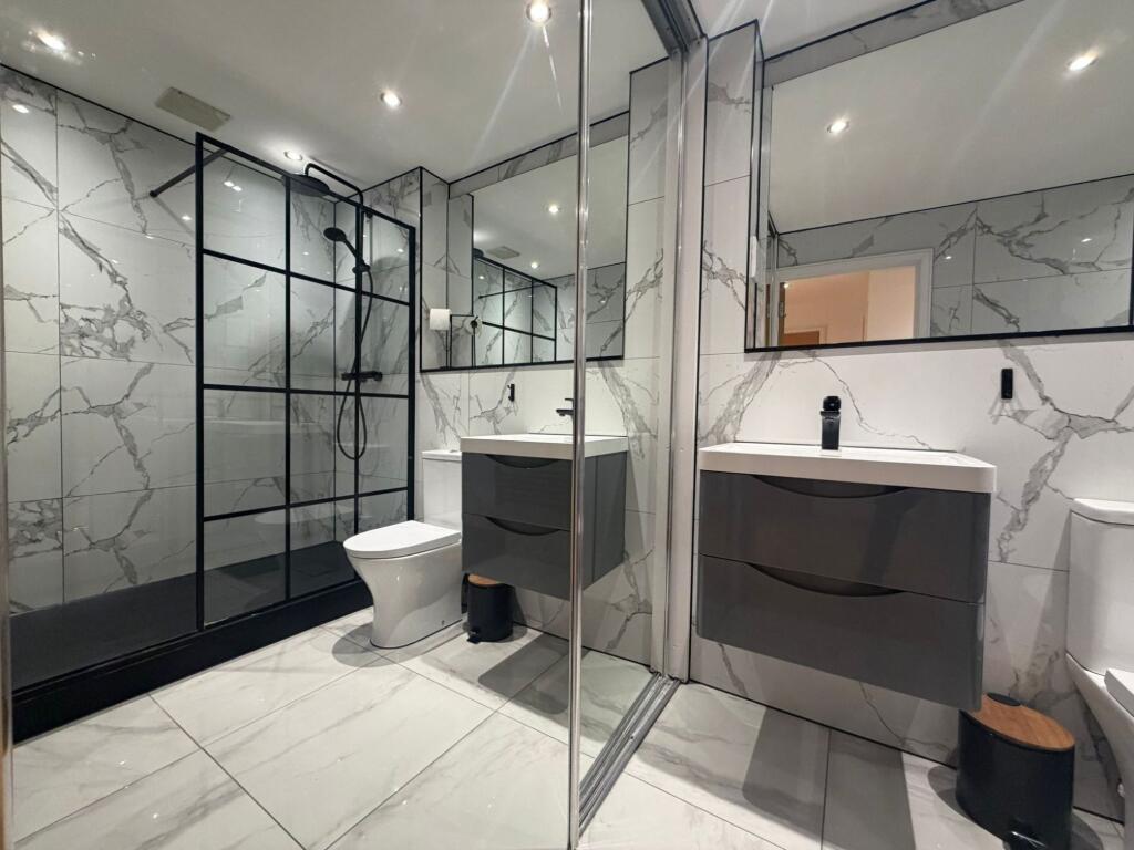 Apartment in London, City of London - View 3