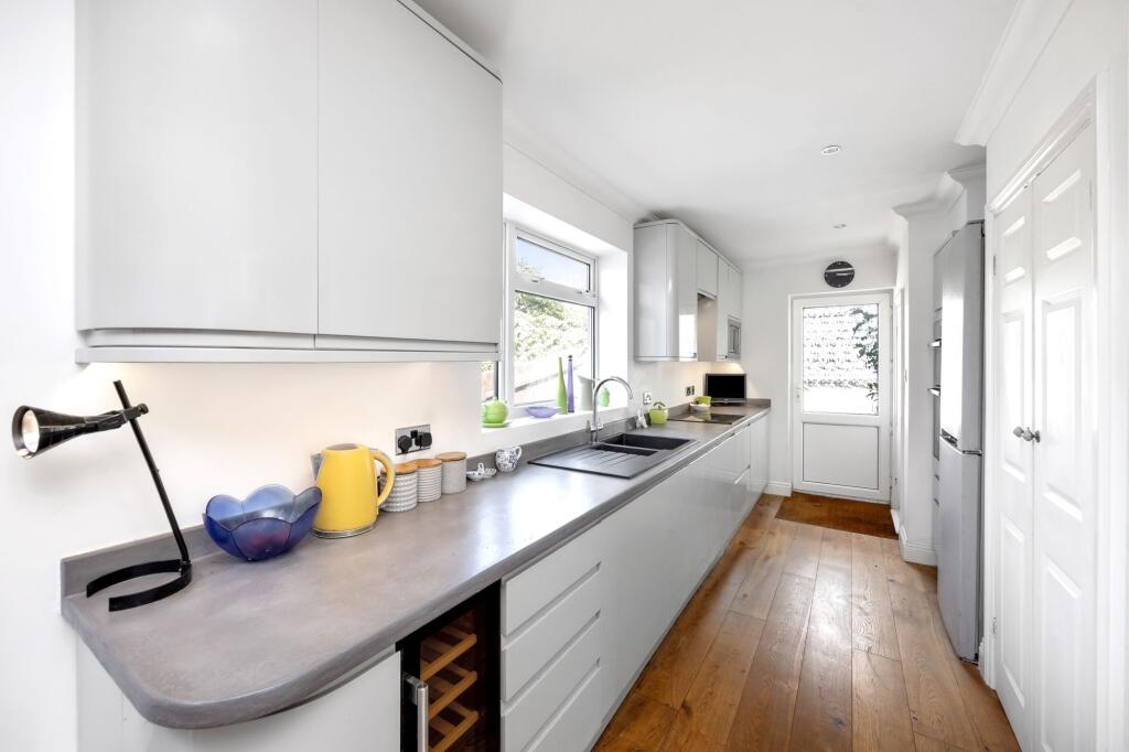 Larkfield Way, Brighton, BN1 photo 3