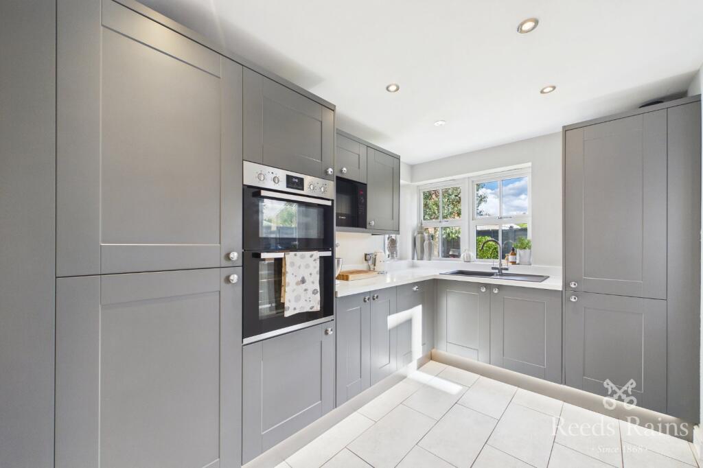 House in Sheffield - View 5