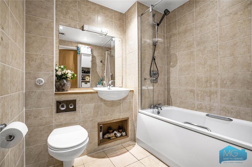 Apartment in London - View 4