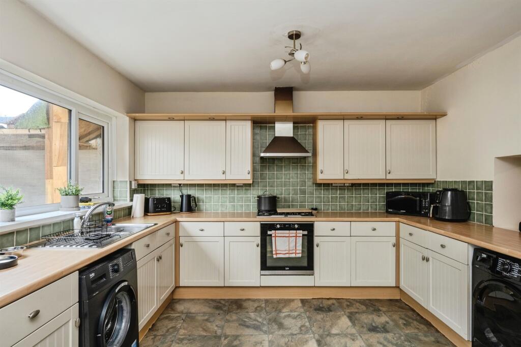 House in Swansea, Morriston - View 5