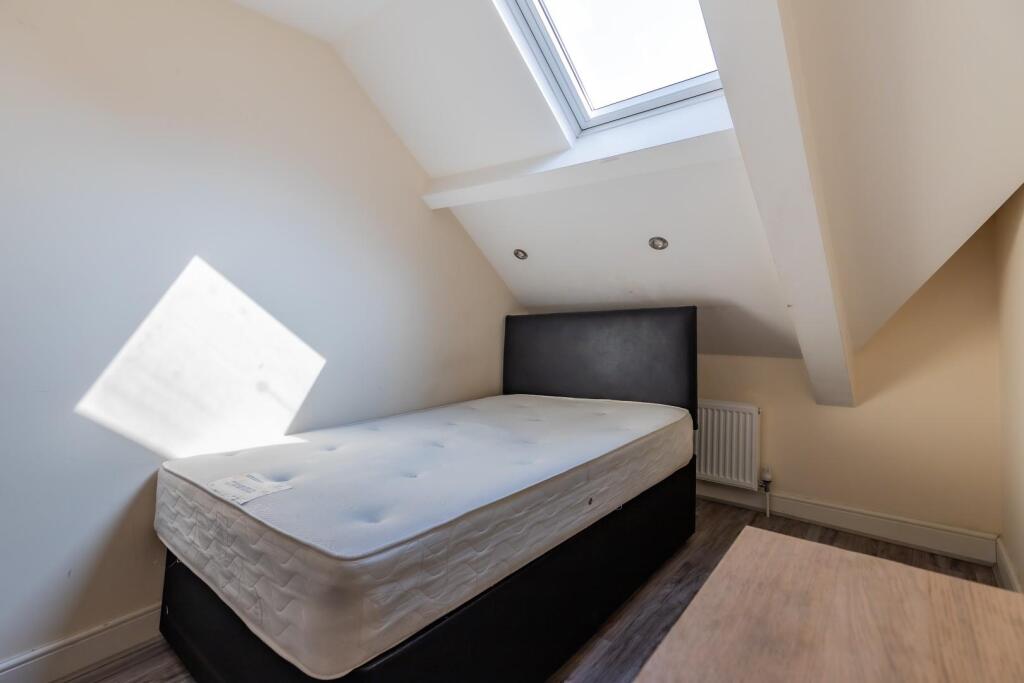 Cyril Crescent, Roath - More