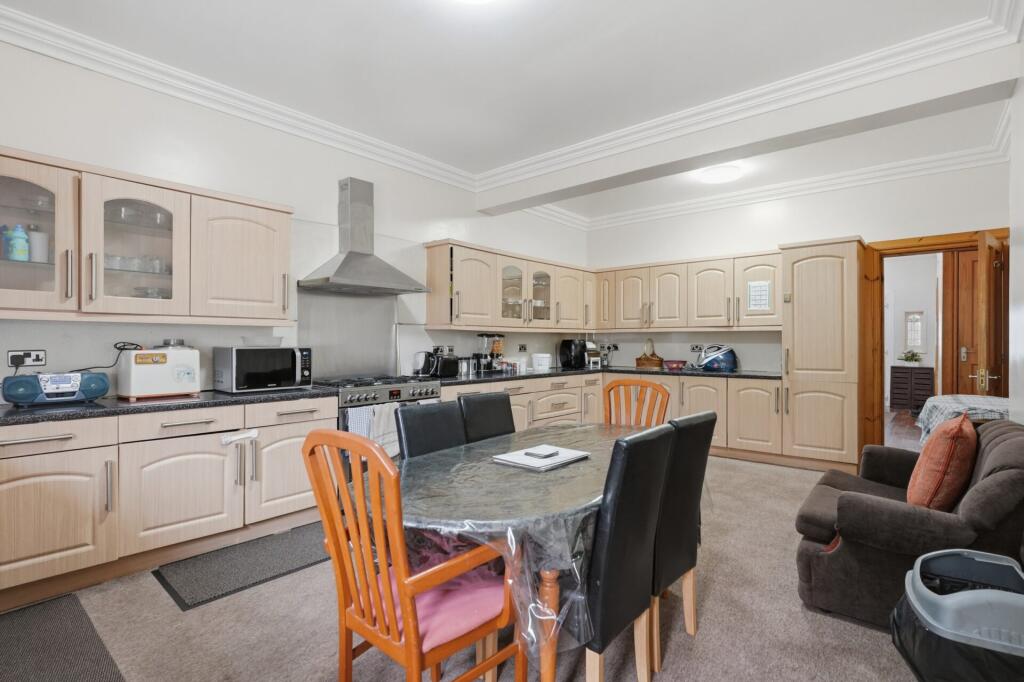 1106 Aikenhead Road, King’s Park, G44 5SW - View 5