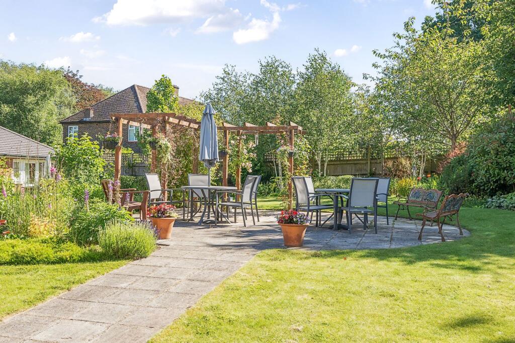 Main image of property: Limpsfield Road, Greenacres Lodge, CR6