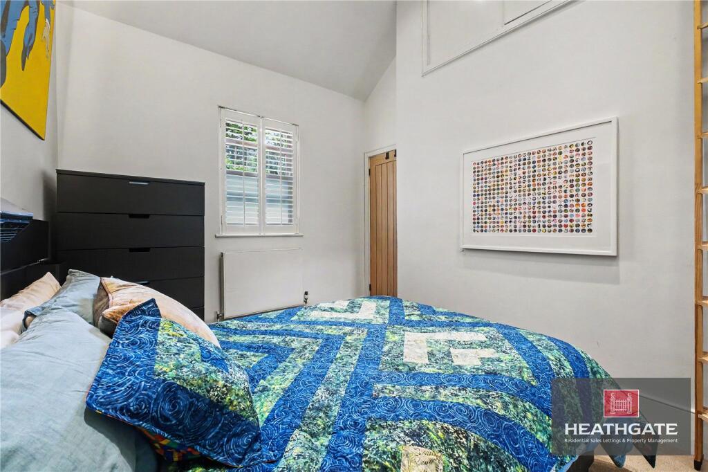House in London - View 4