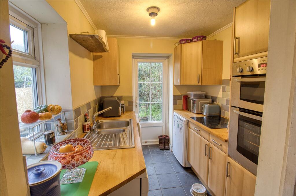 Mansion Terrace, King Street, Combe Martin, North Devon, EX34 photo 4