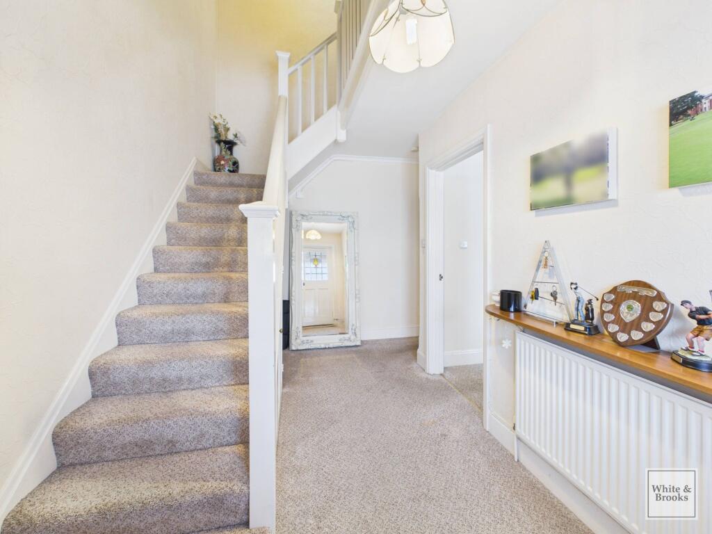 House in Portsmouth - More