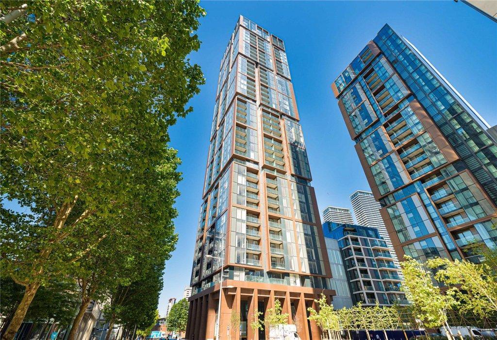 Main image of property: Maine Tower, Canary Wharf, E14