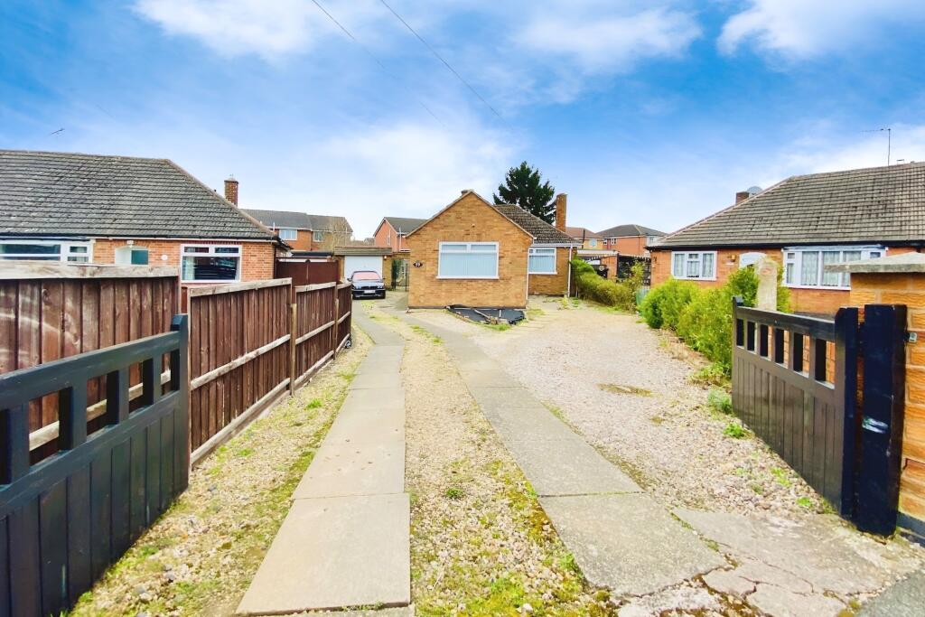 2-bed detached on The Roundway, Leicester, LE4, £300,000