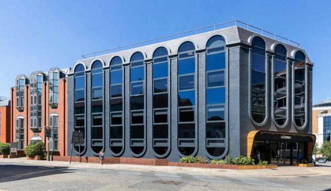Goldvale House  Woking  Office 21.jpg