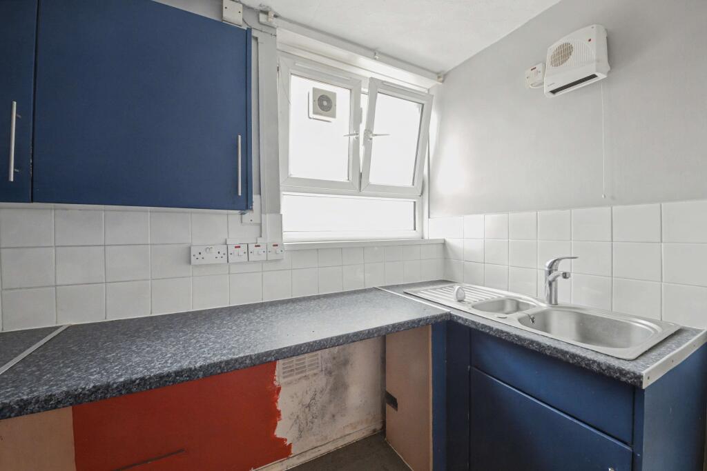 Apartment in Enfield - More