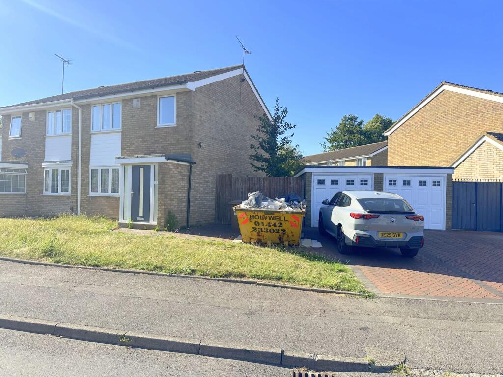 Main image of property: Buckingham Drive, Luton, LU2