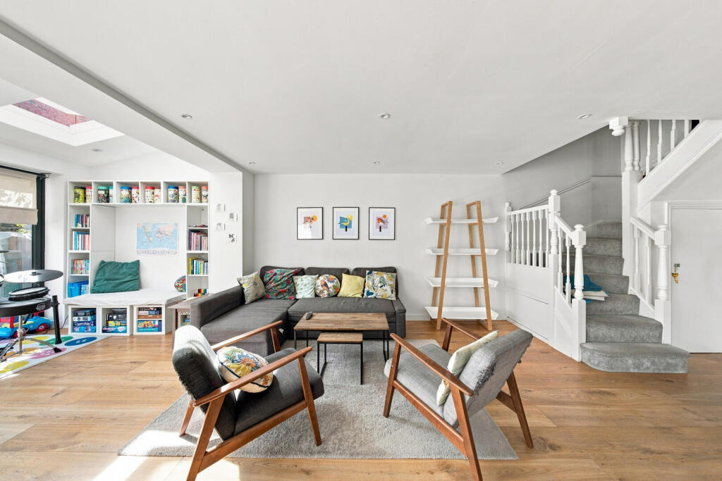 House in London, Muswell Hill - View 3