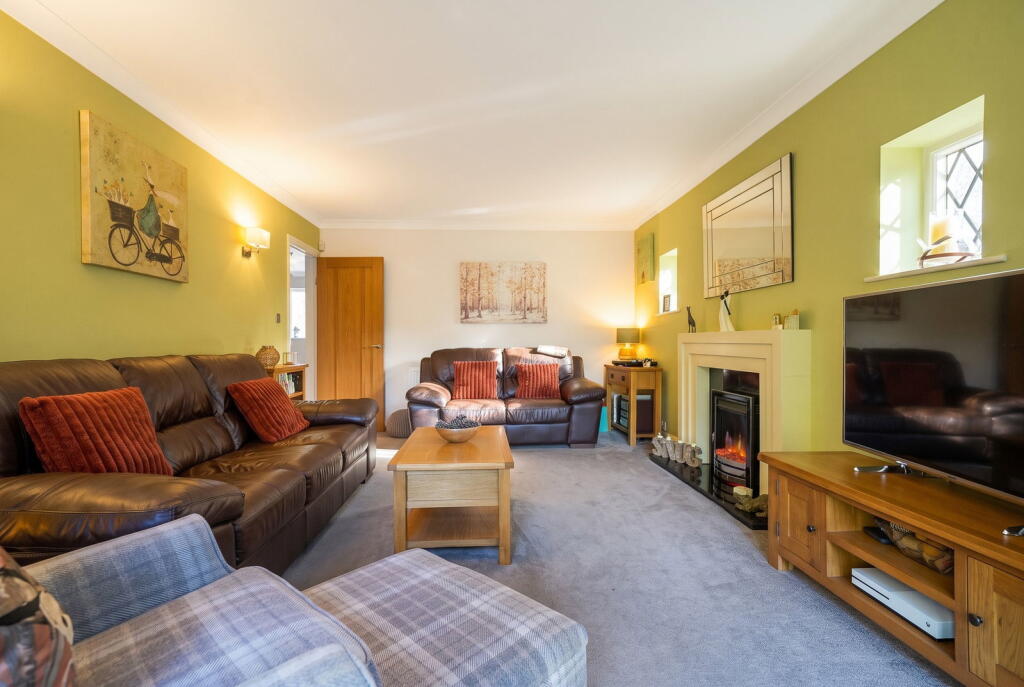 House in Solihull, West Midlands - View 4