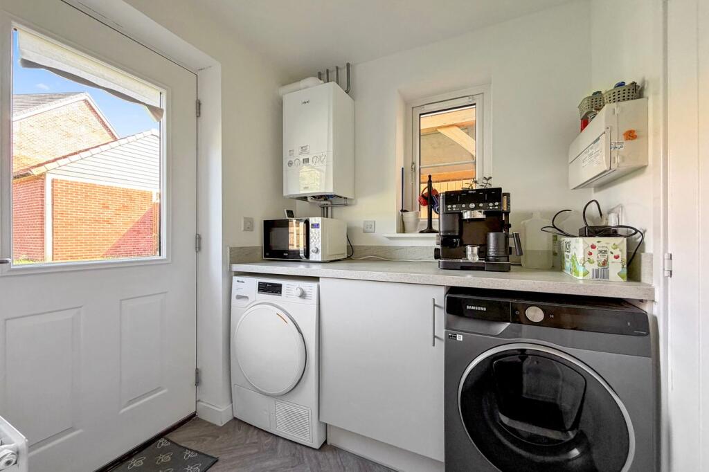 House in Gillingham, Medway - More
