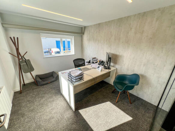 First Floor Suite, 1c Balderton Court