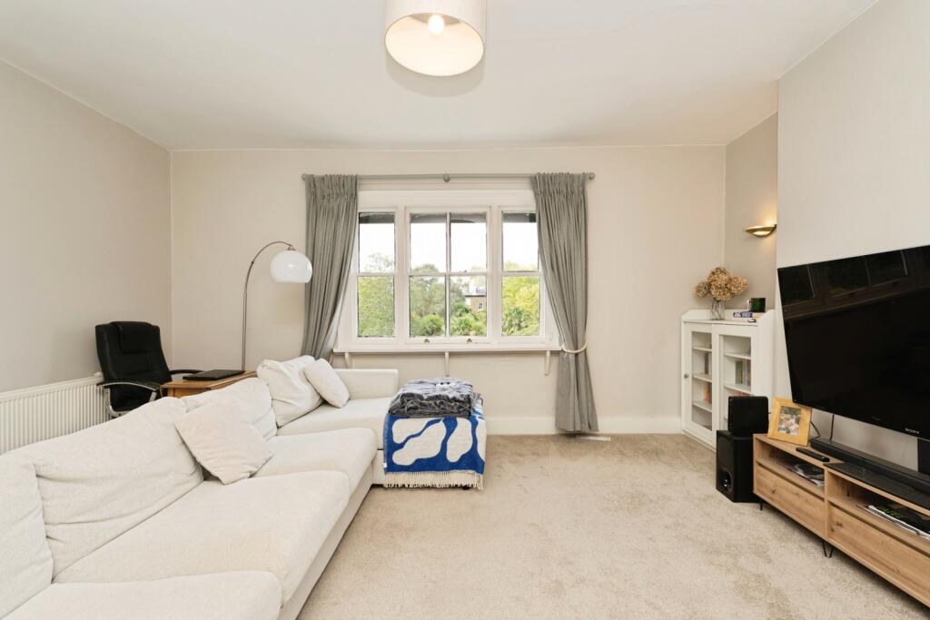 Apartment in Richmond, Petersham - View 5