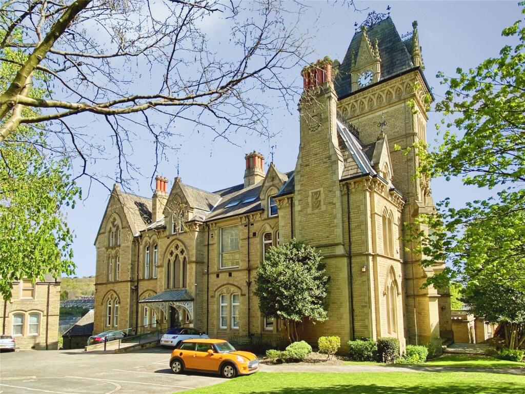 Main image of property: Halifax Road, Dewsbury, WF13