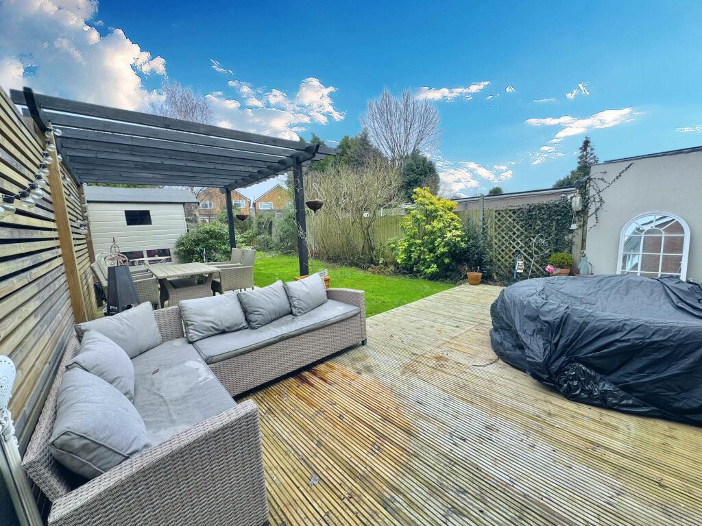 Bulkington Lane, Nuneaton, CV11 photo 2