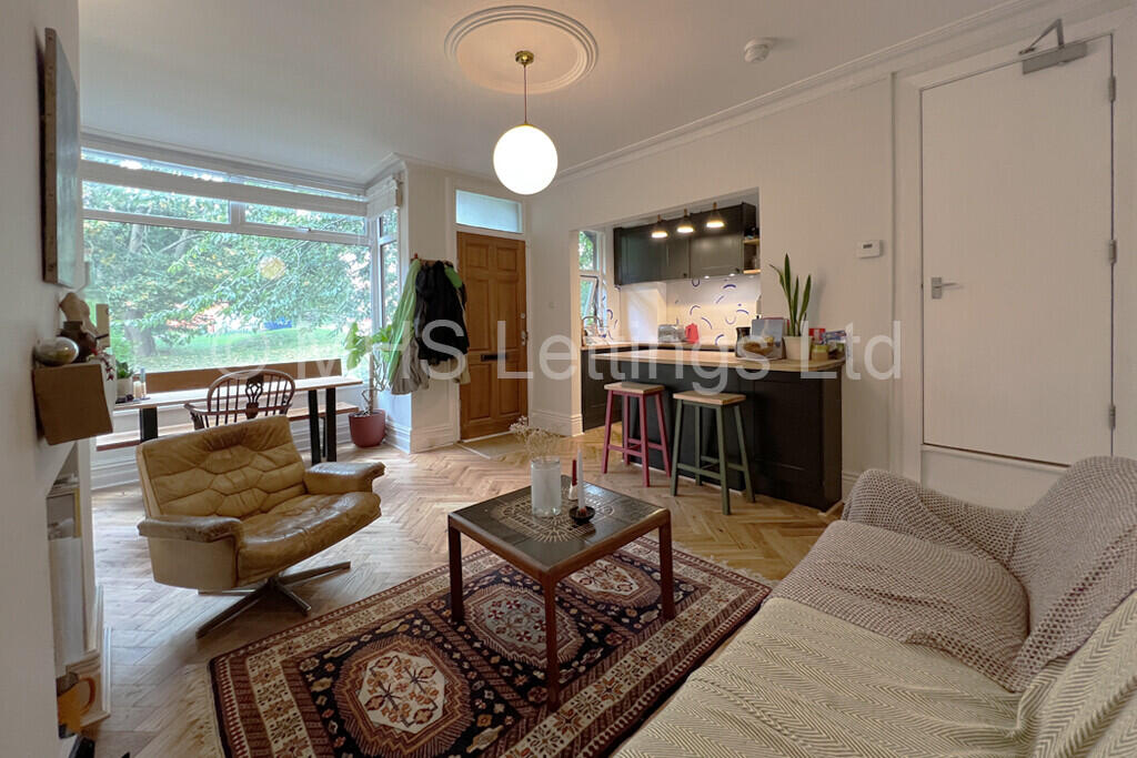 Main image of property: 3 Knowle Avenue, Leeds, LS4 2PQ