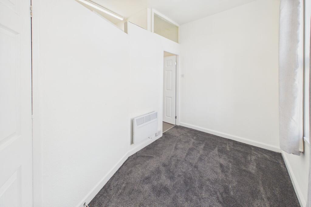 Apartment in Chester - View 5