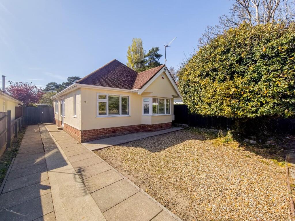 3-bed detached on Austin Avenue, Poole, BH14, £650,000