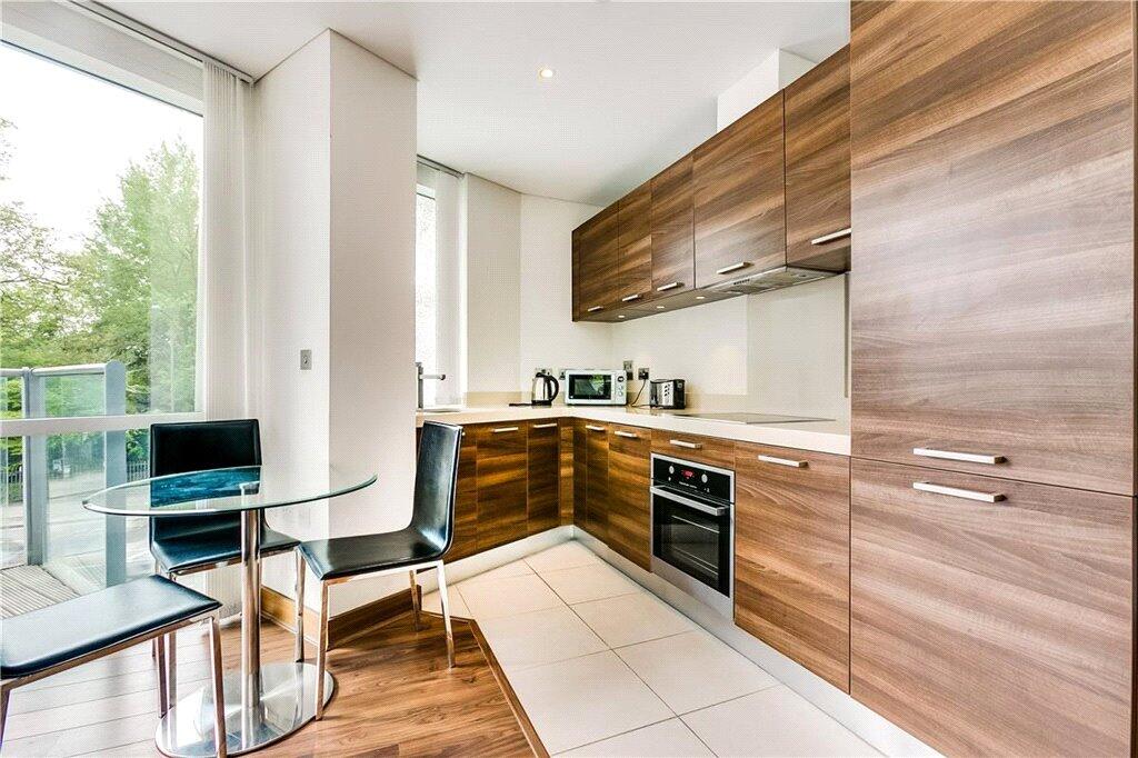 Apartment in London - View 2