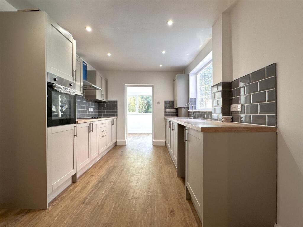 House in Nottingham - View 5