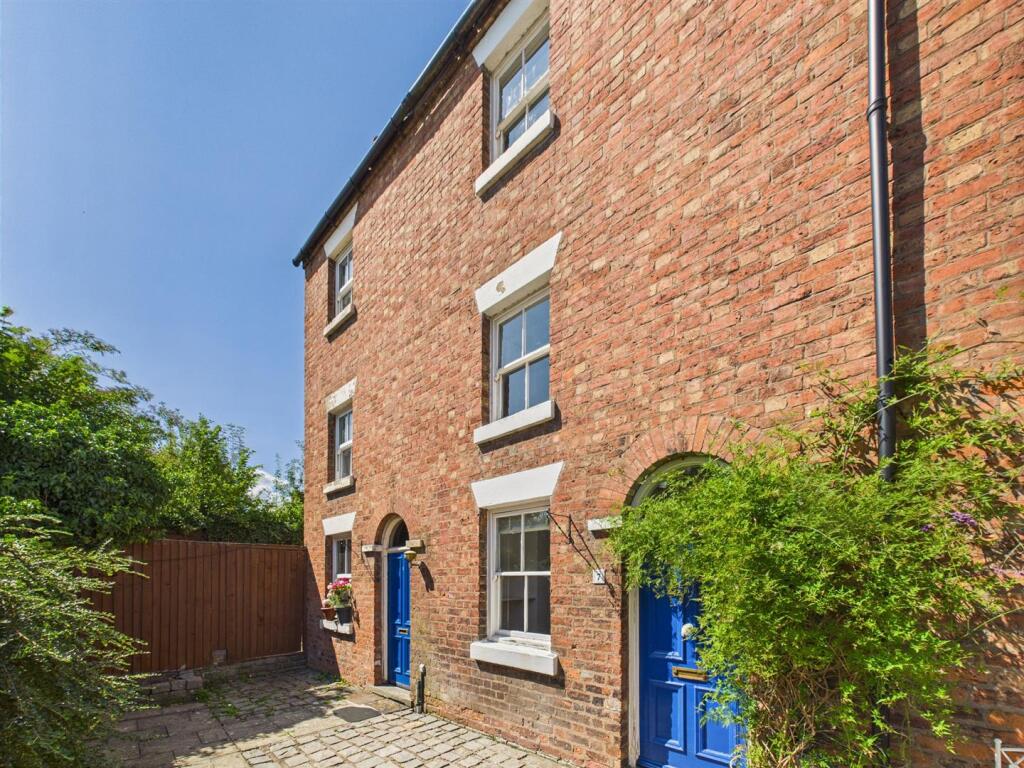 Main image of property: Hammonds Terrace, Coton Hill, Shrewsbury