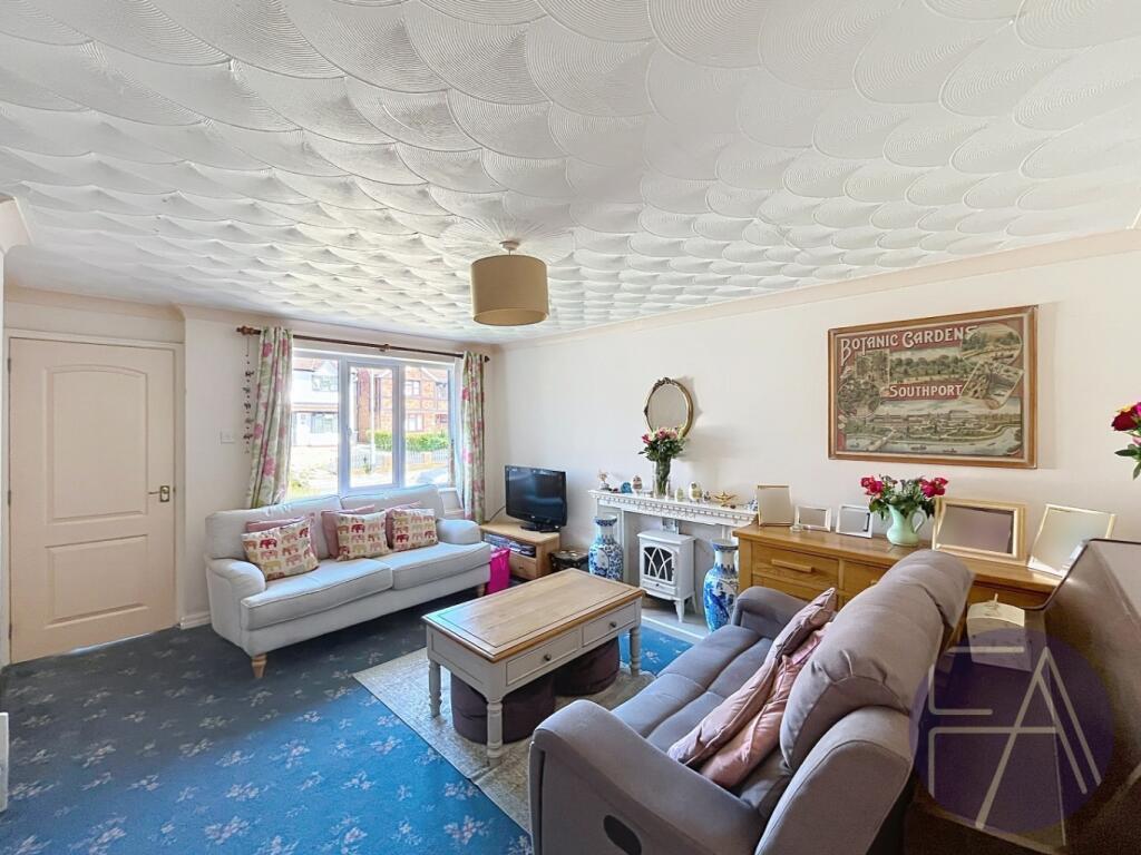House in Sefton, Liverpool City Region - View 3